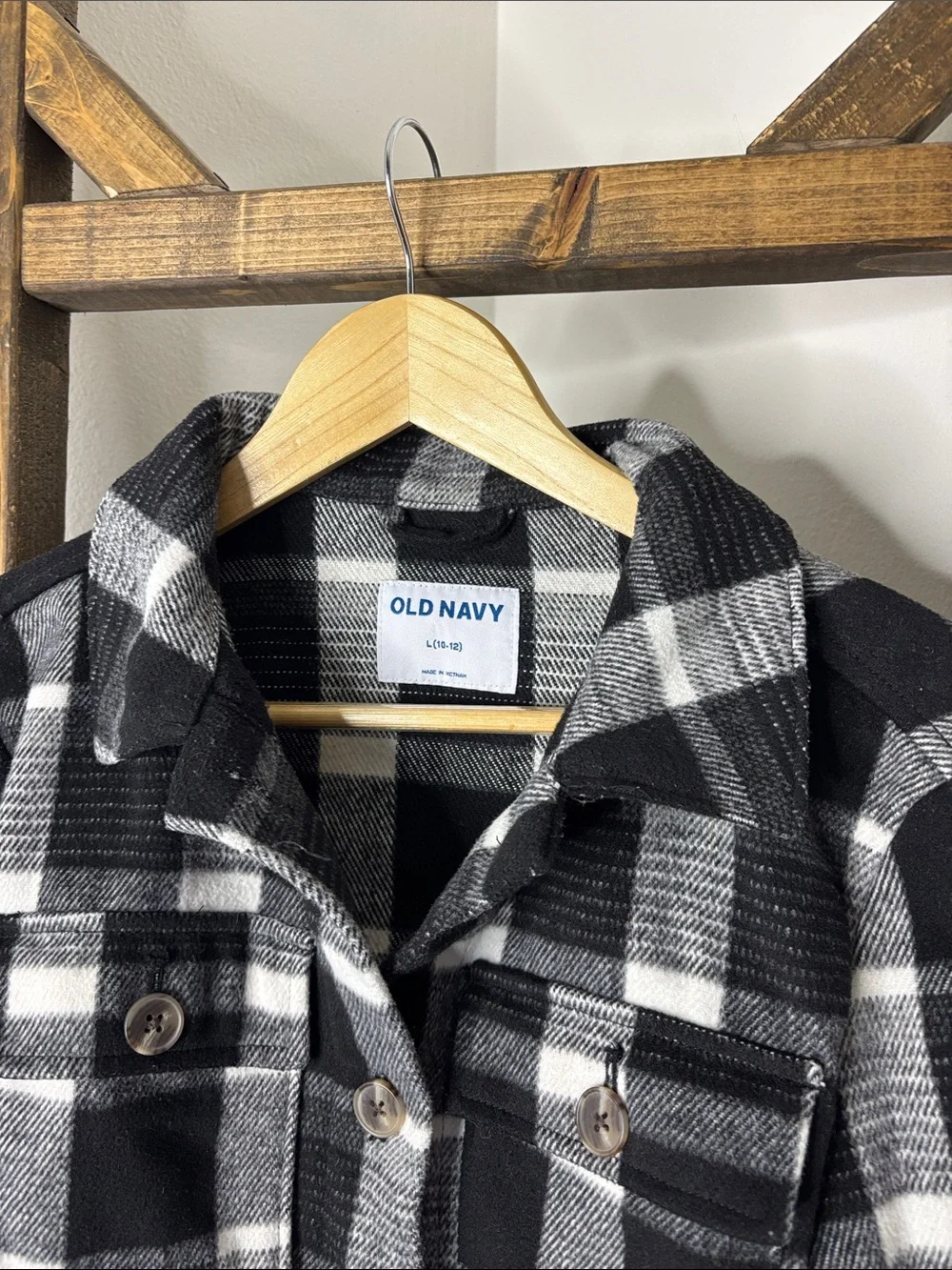 Old Navy Black & White Plaid Button-Front Kids Shacket Size L